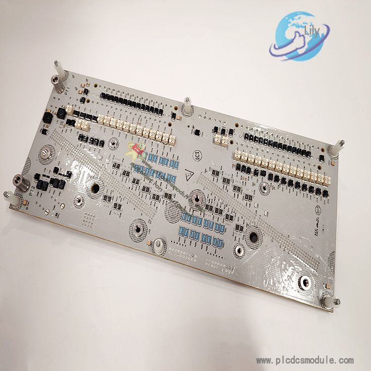 Honeywell CC-TUI041 51306873-176 Analog Input Module C300 Series